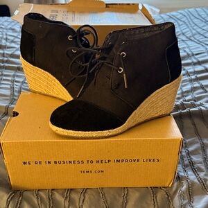 TOMS Black Canvas and Suede Espadrille Wedge Lace-Up Boots